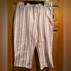 Gloria Vanderbilt Amanda Capri Striped Capris in Pink, Peach & Lavender Size 14